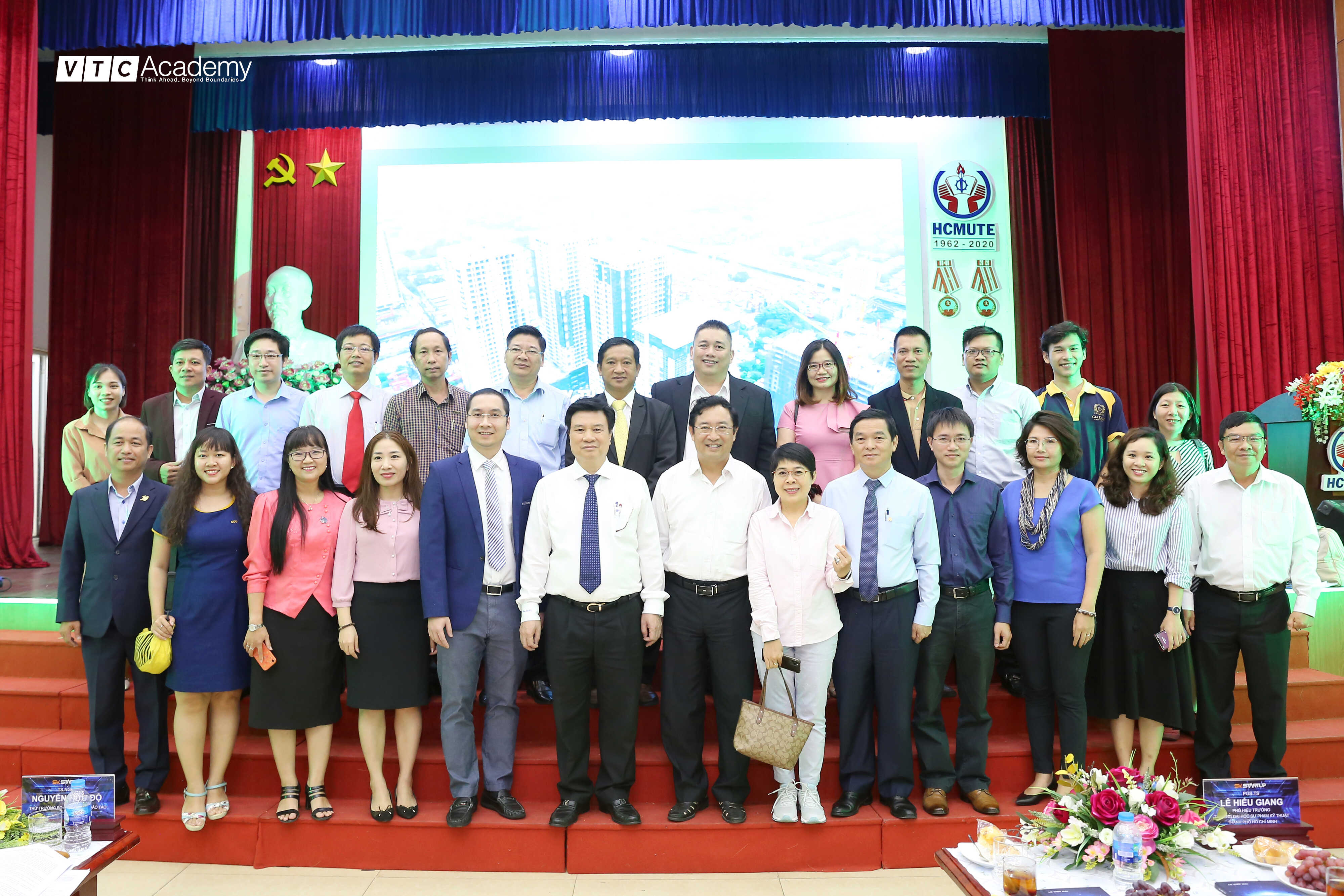 VTC Academy chính thức đồng hành cùng Bộ Giáo dục & Đào tạo trong 5 năm tới (2020-2025) VTC Academy chính thức đồng hành cùng Bộ Giáo dục & Đào tạo trong 5 năm tới (2020-2025)