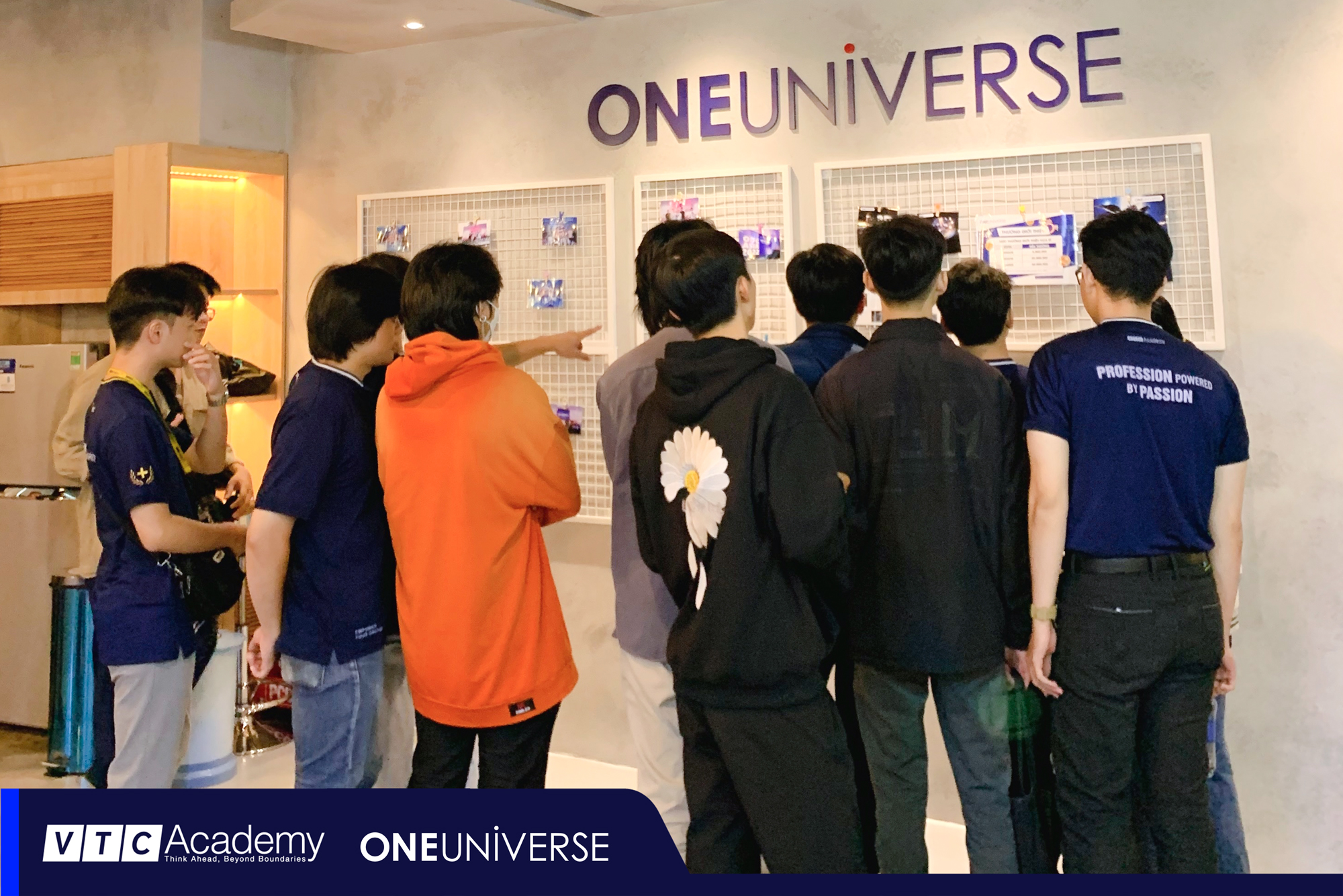 company-tour-one-universe-vn