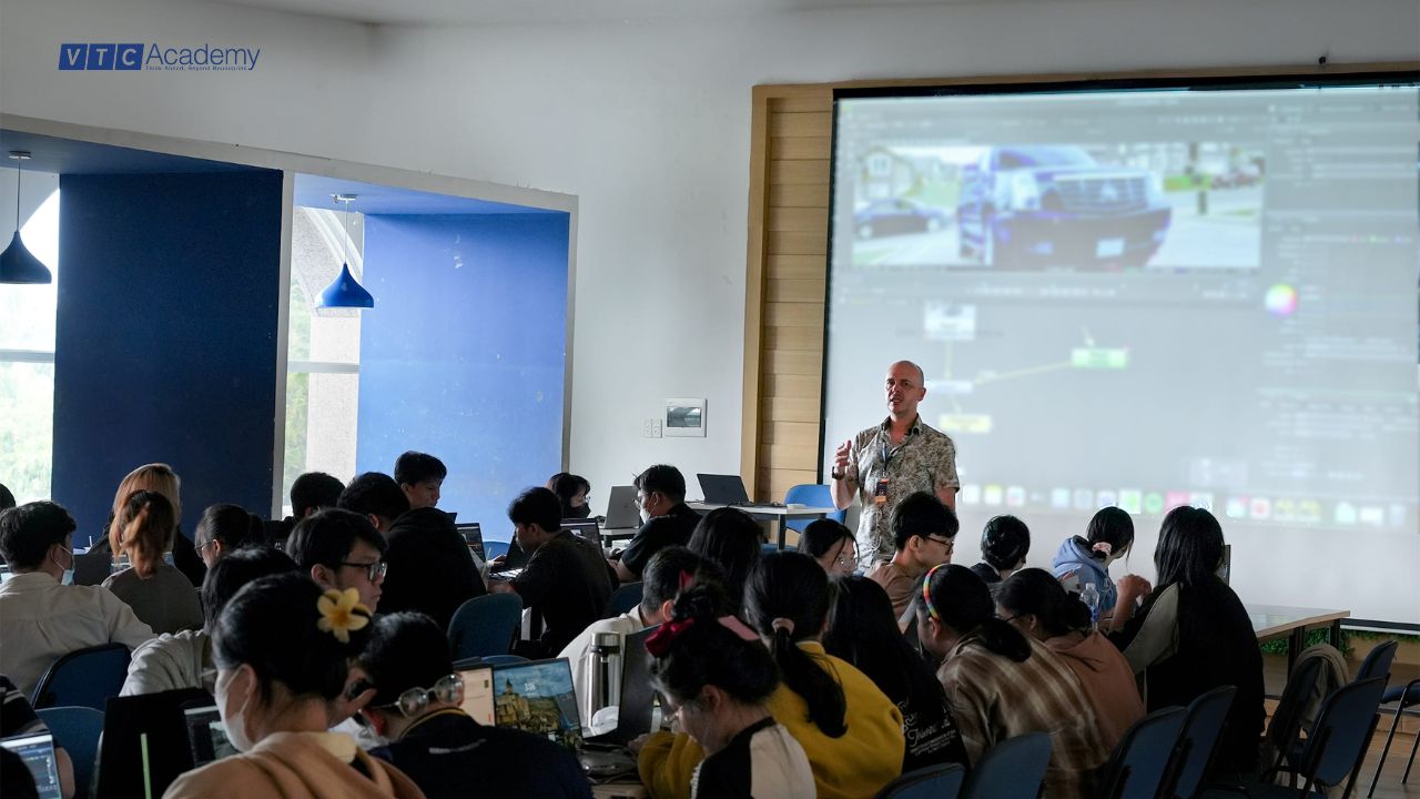 Lớp học lập trình game tại VTC Academy 