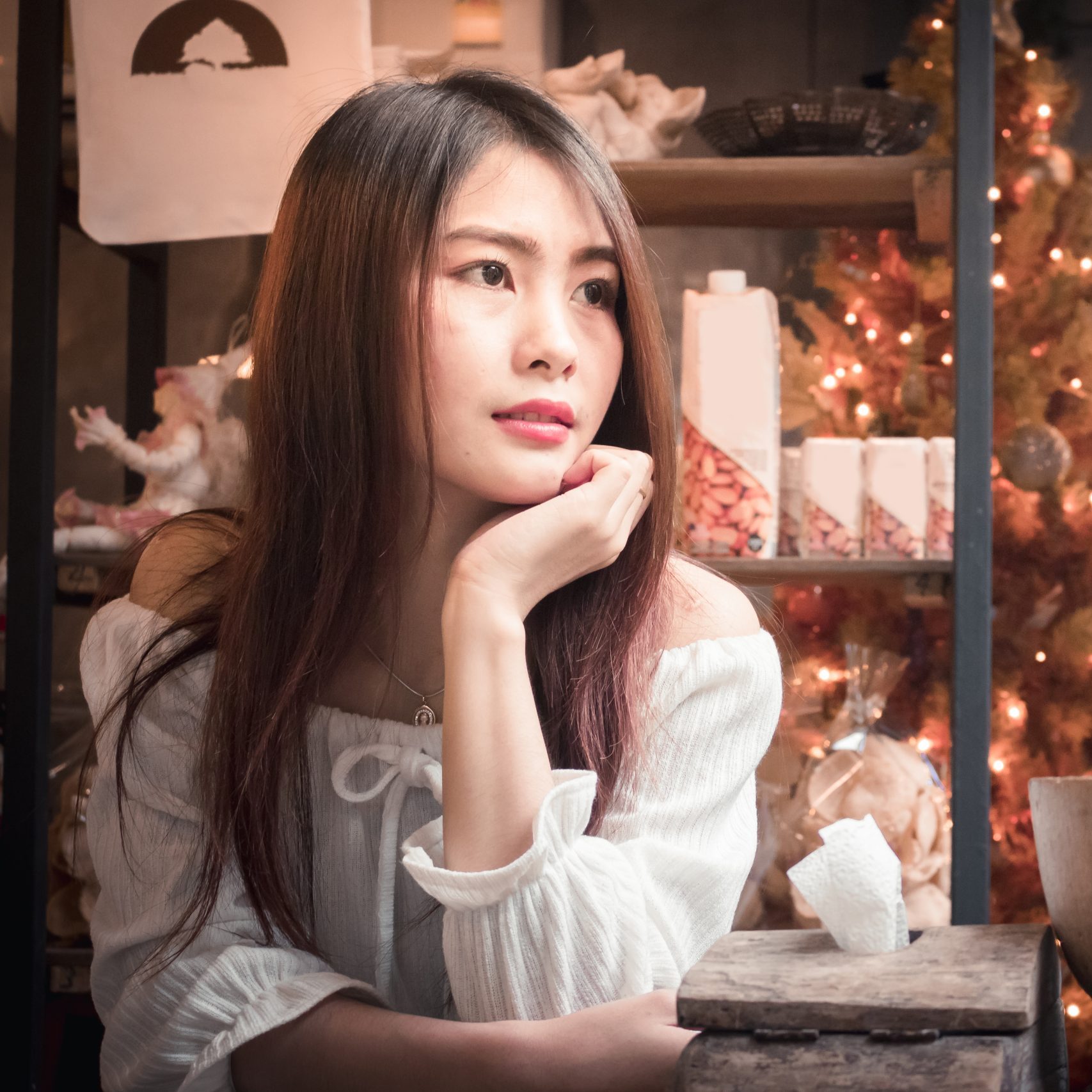 Trần Thị Bảo Hân - Kinh doanh mỹ phẩm online
