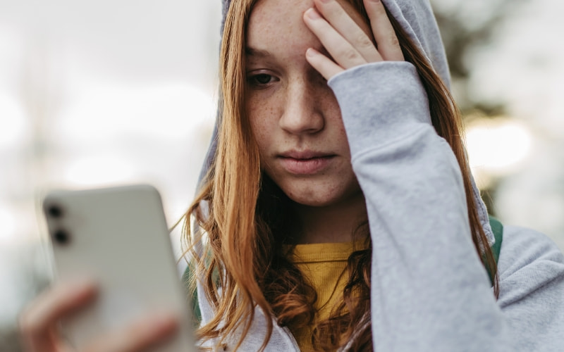 Mặt trái của “ánh hào quang ảo”