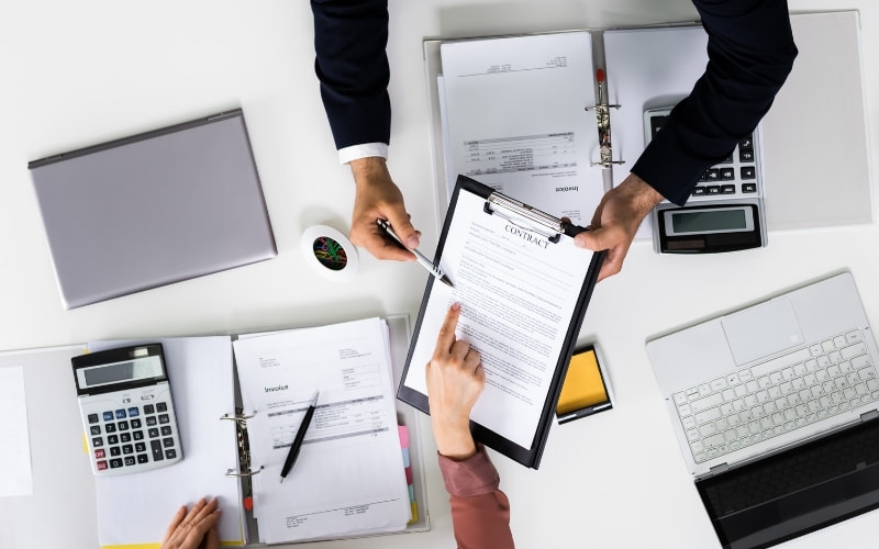 Công việc của một "nhạc trưởng" chứng từ: Điều phối một lô hàng từ A-Z