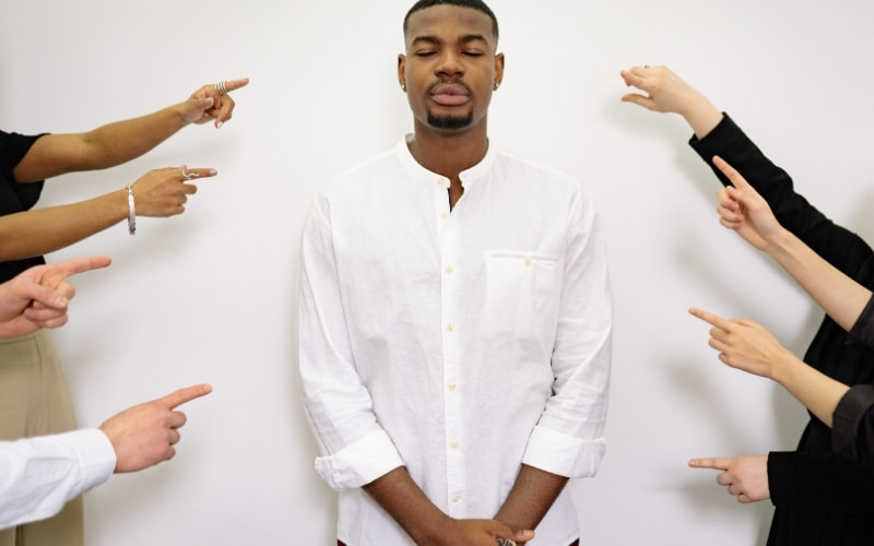 Áp lực so sánh và hệ quả tâm lý 