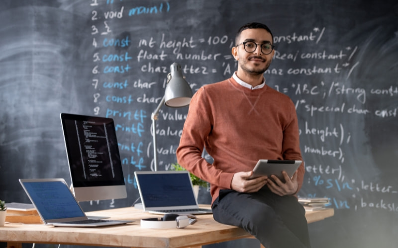 Học lập trình cần chuẩn bị những gì? Những thứ không thể mua bằng tiền