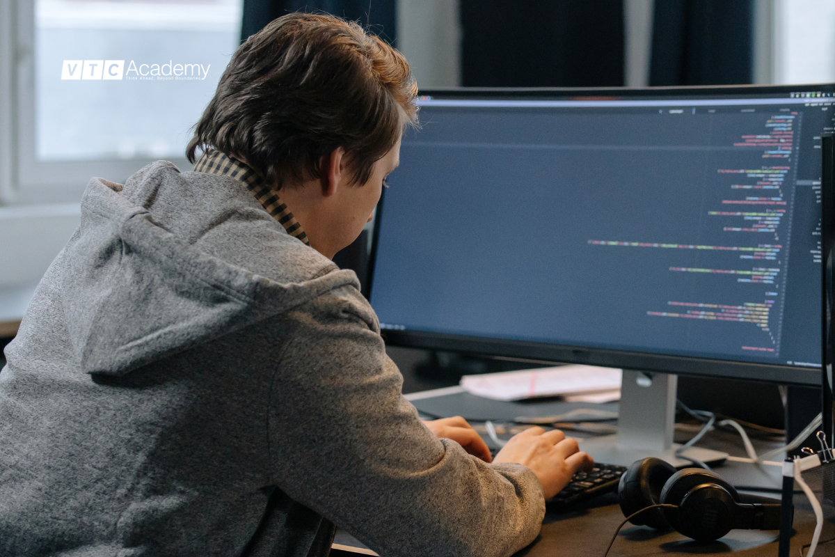 Học lập trình ra làm gì