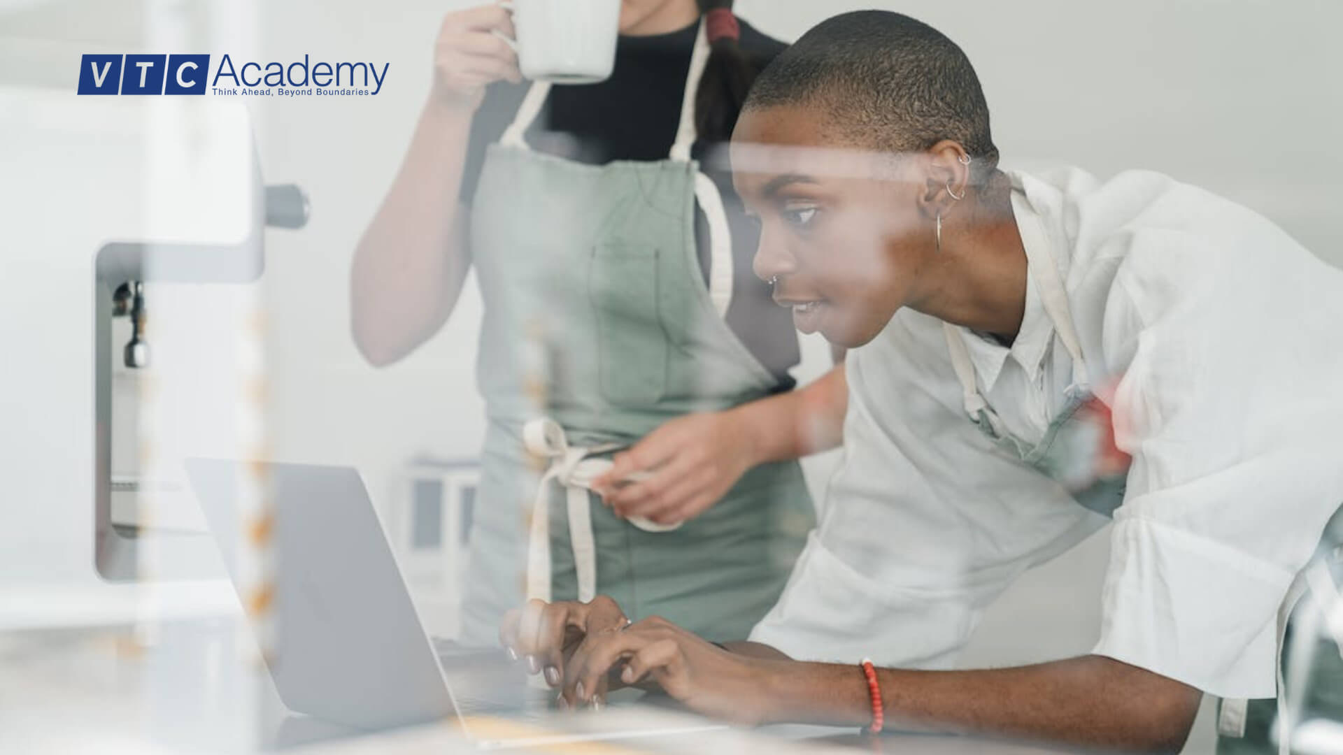 cong-viec-cua-mot-social-media-marketer-kha-da-dang