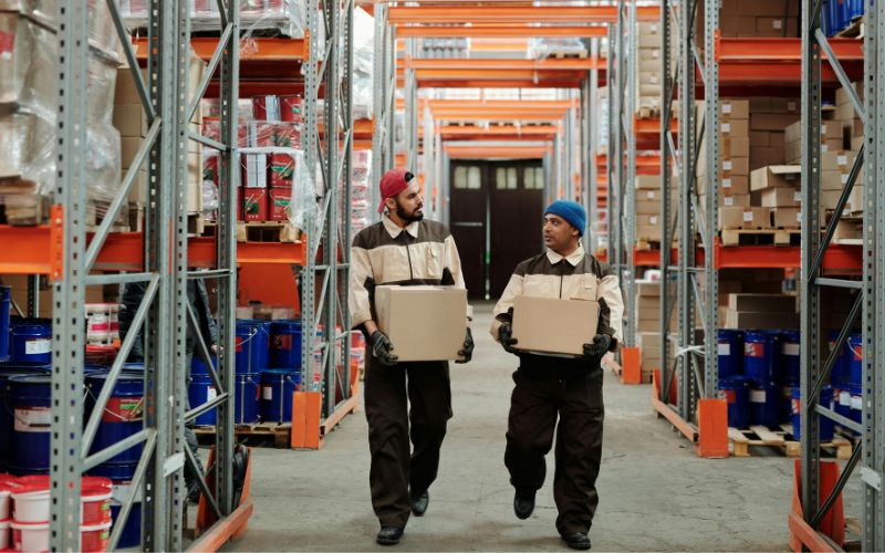 Điều phối viên logistics: Người giữ nhịp thầm lặng của chuỗi cung ứng