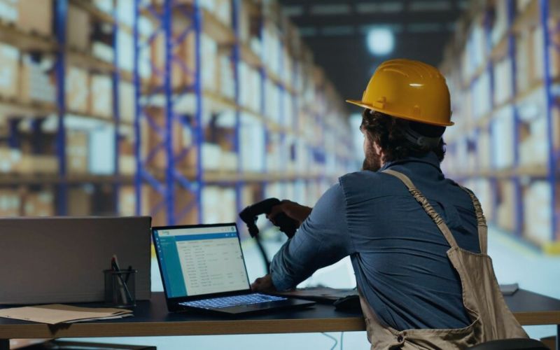 Gốc rễ của định kiến “giỏi toán mới học logistics”