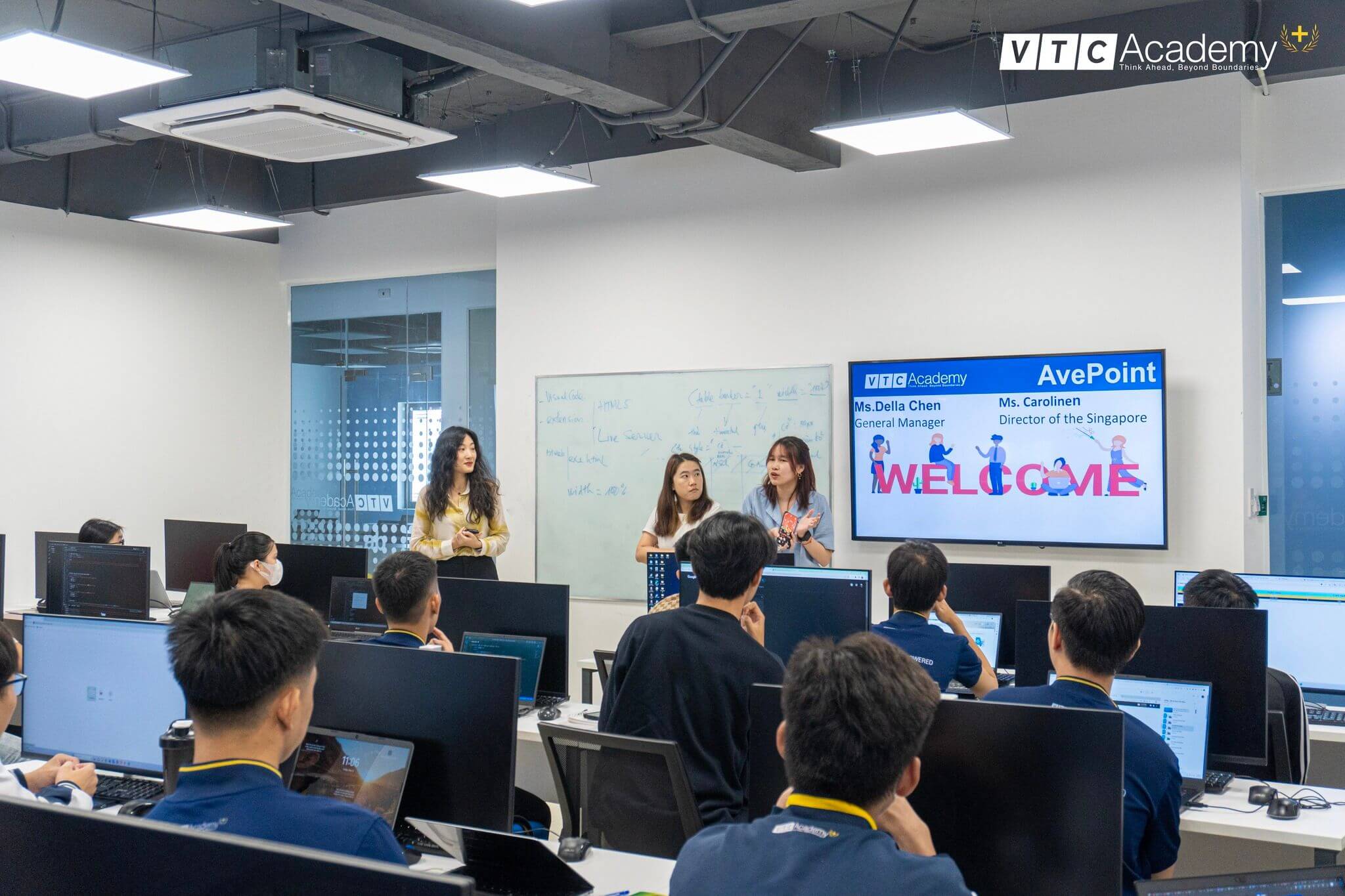 giao-luu-cong-ty-avepoint