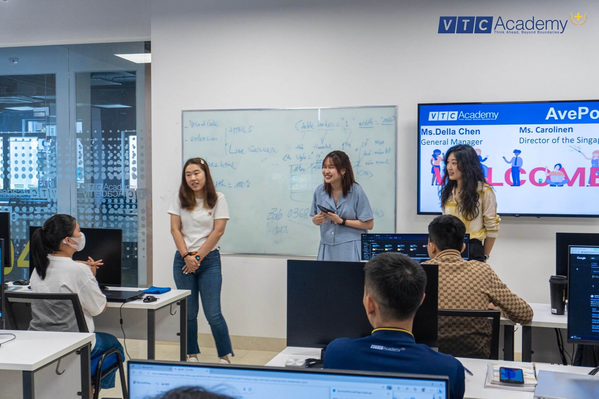 giao-luu-cong-ty-avepoint