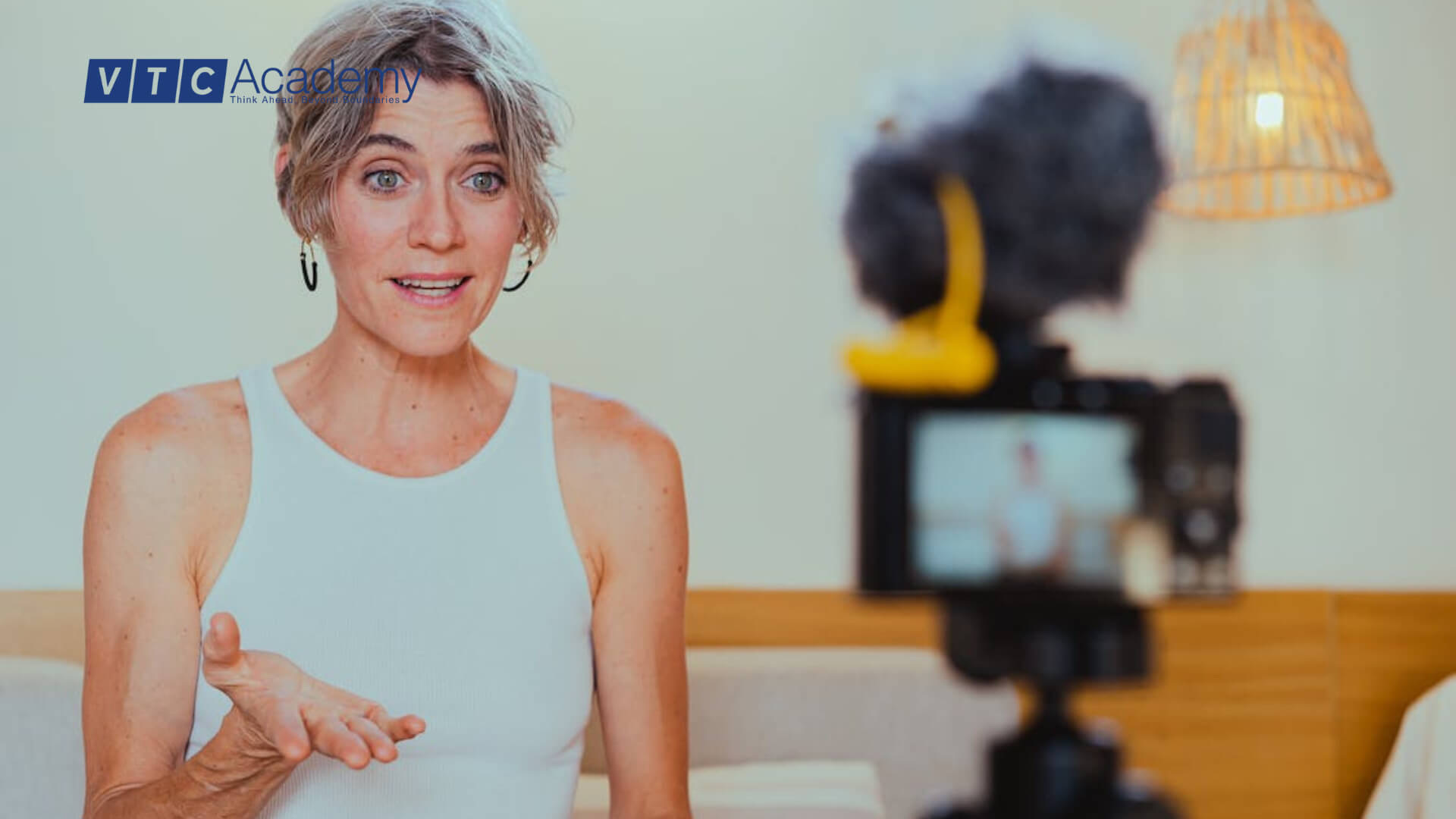 livestream-cang-ngay-cang-pho-bien-dac-biet-o-cac-nen-tang-social-media