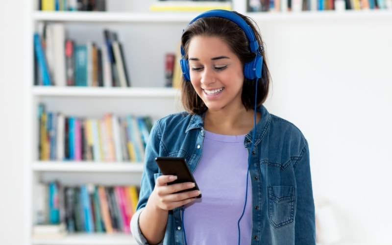 Những lợi thế vượt trội biến podcast thành "trợ thủ" đắc lực