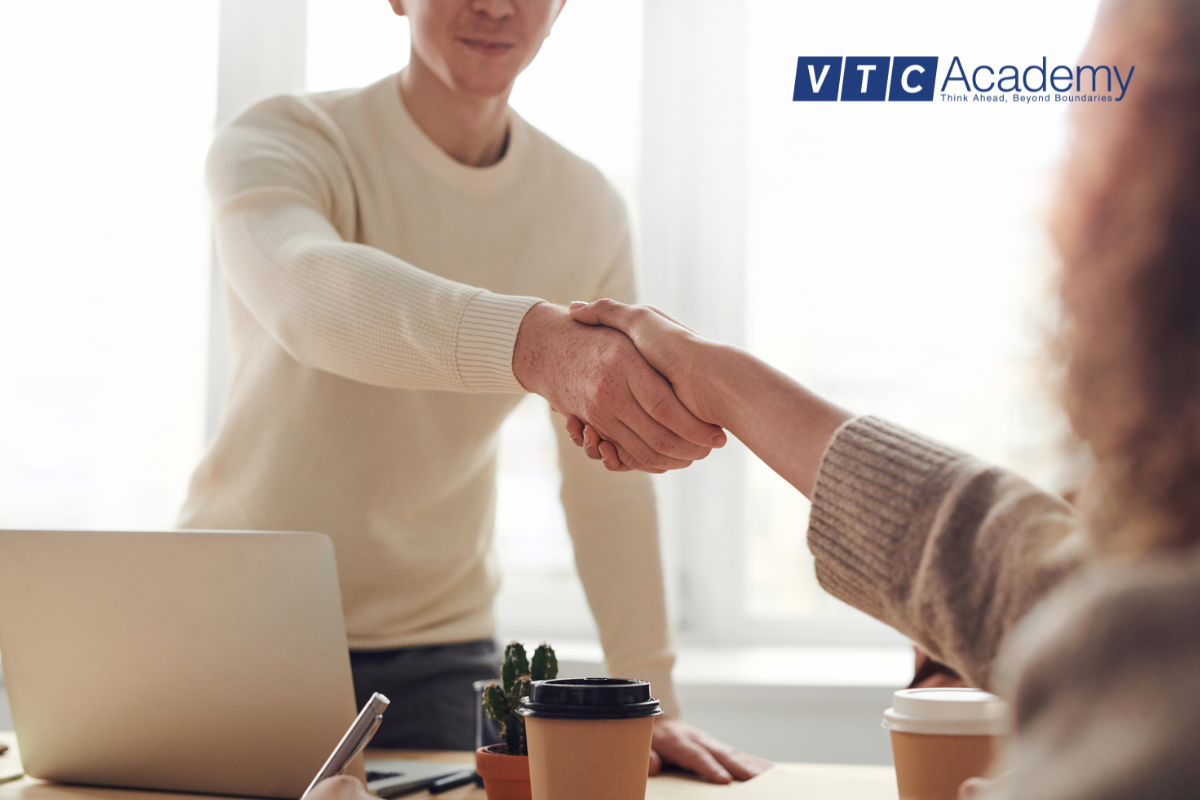 Mở rộng mối quan hệ với khách hàng