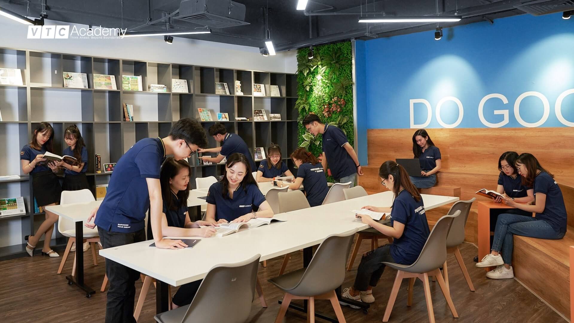 moi-truong-hoc-tap-tai-vtc-academy
