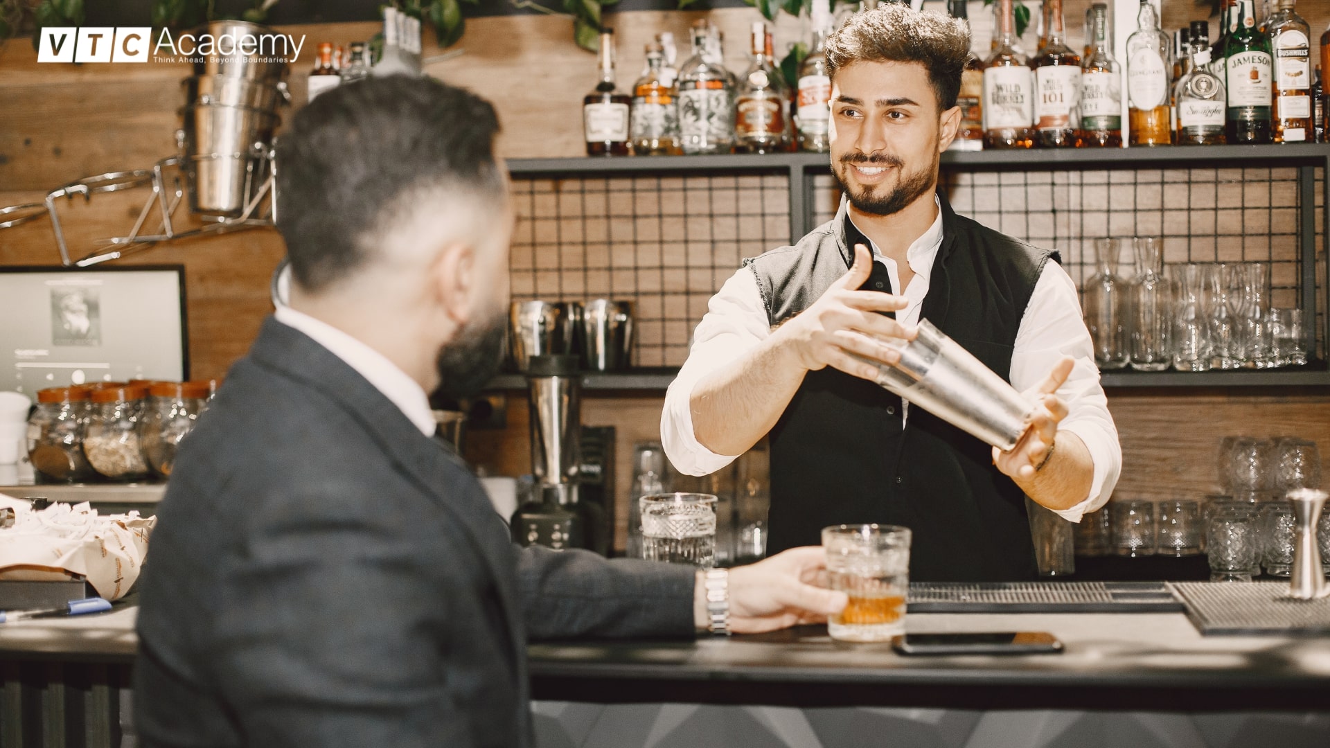 Nghề pha chế thức uống