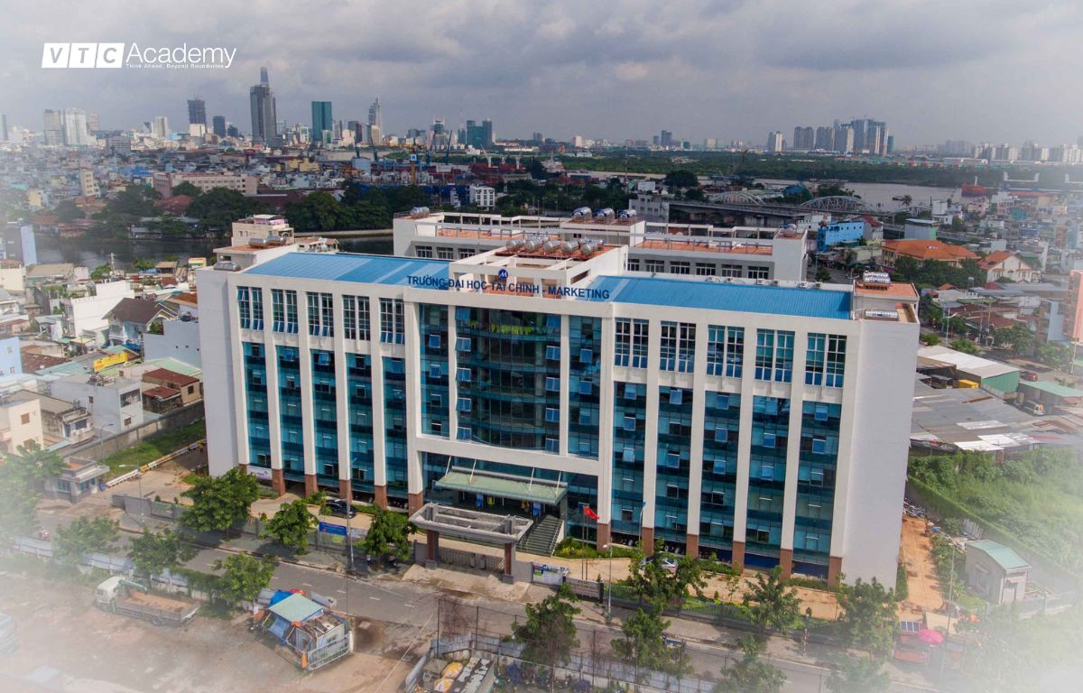 truong-dai-hoc-tai-chinh-marketing