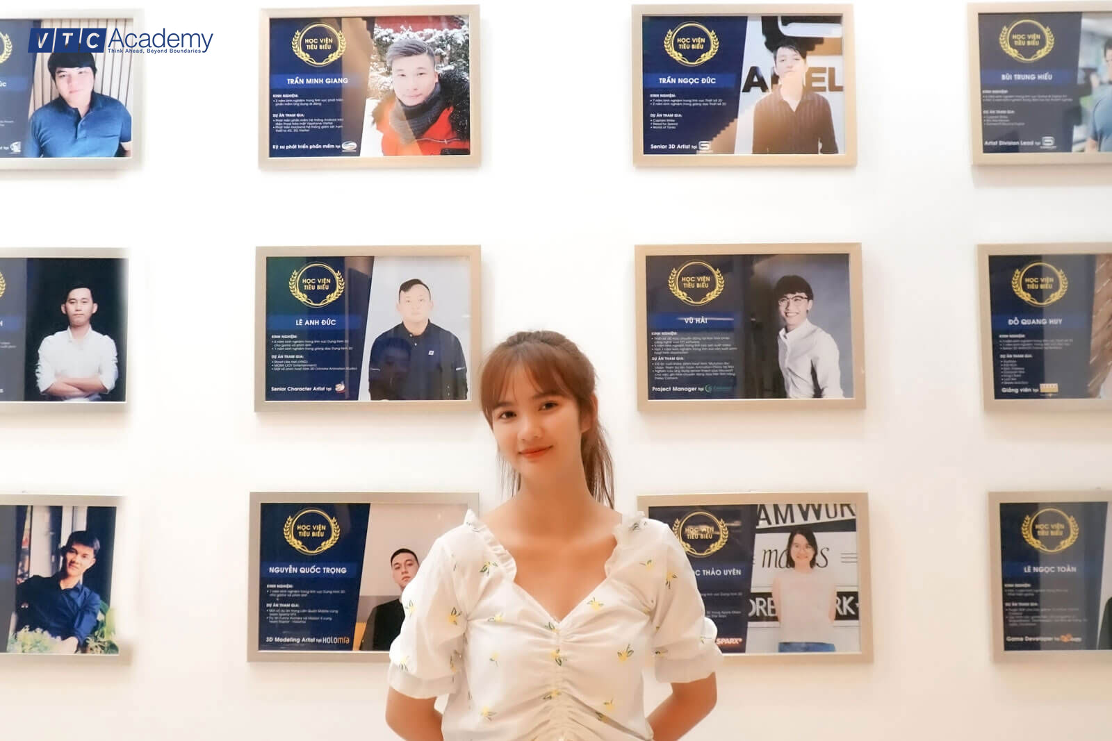 Đỗ Thị Thúy Hằng - Thiết kế đồ họa số - K20