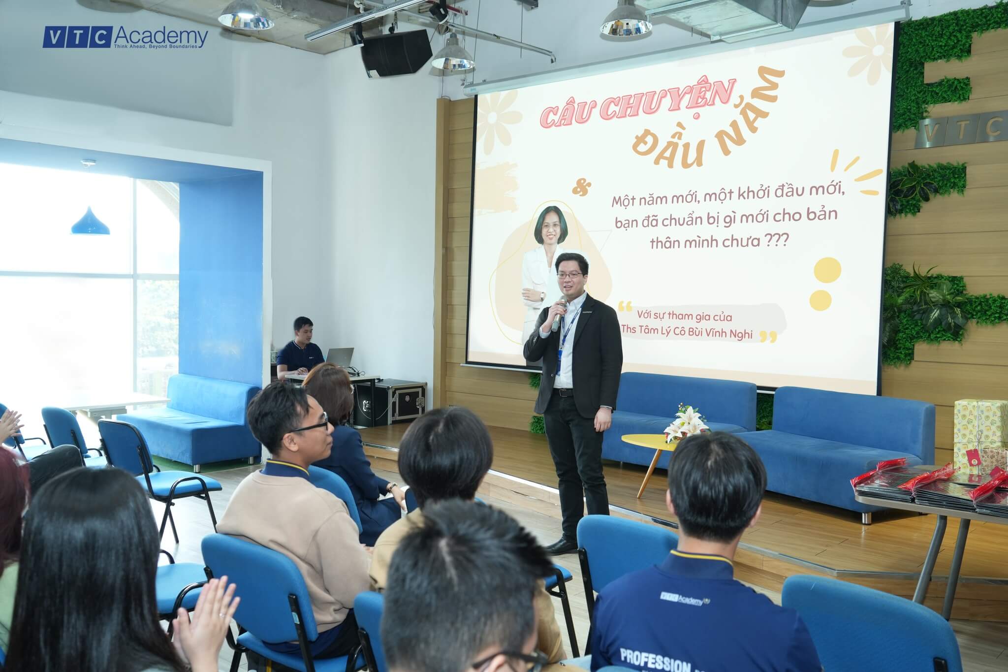 Gặp gỡ chuyên gia tâm lý - Thạc sỹ Bùi Vĩnh Nghi: Những bí quyết để vươn tới mục tiêu sự nghiệp vtc-academy-gap-go-chuyen-gia-tam-ly-6