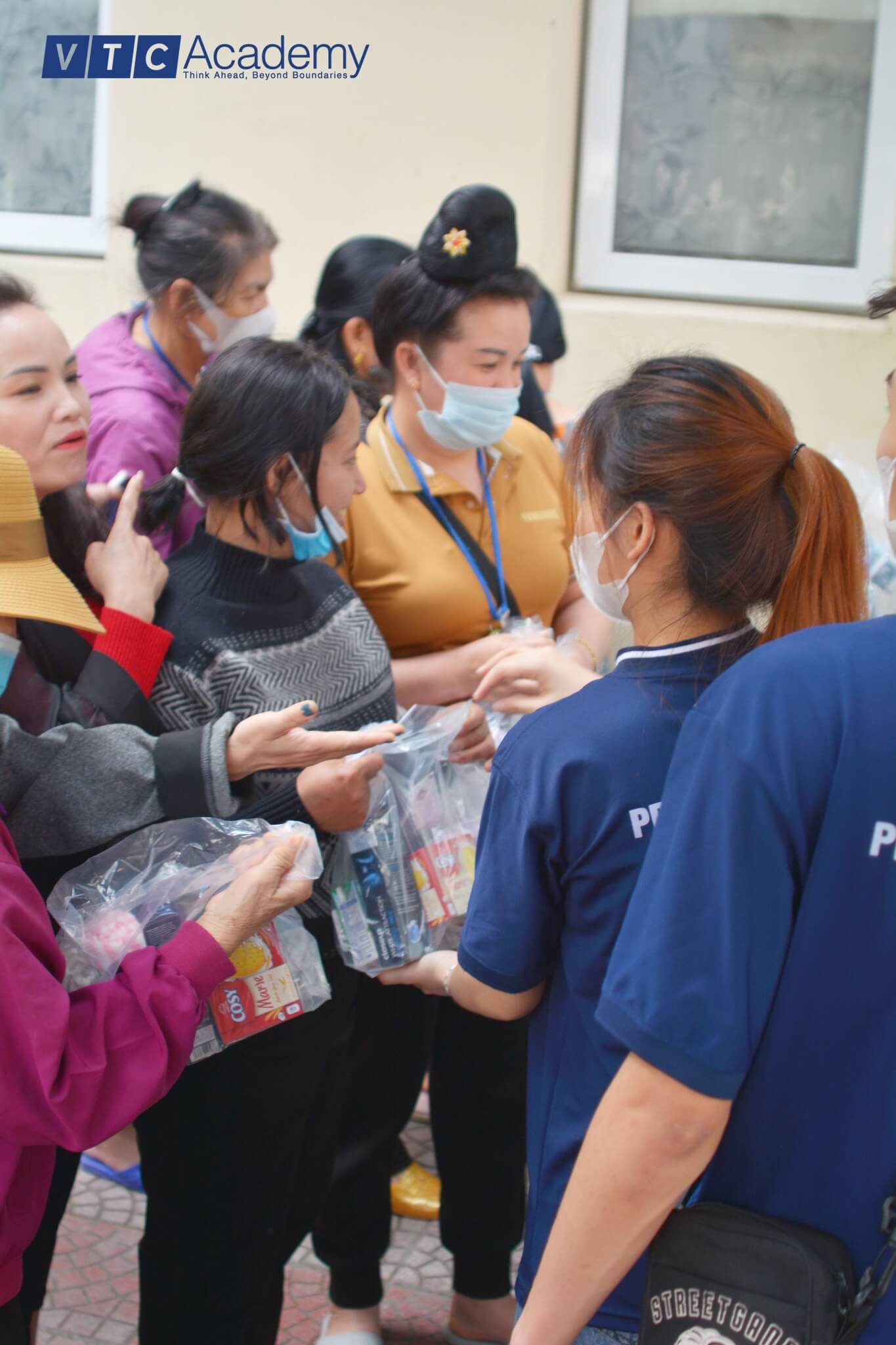 Chương trình thiện nguyện "Phụ nữ là để yêu thương!" vtc-academy-tham-gia-chuong-trinh-thien-nguyen